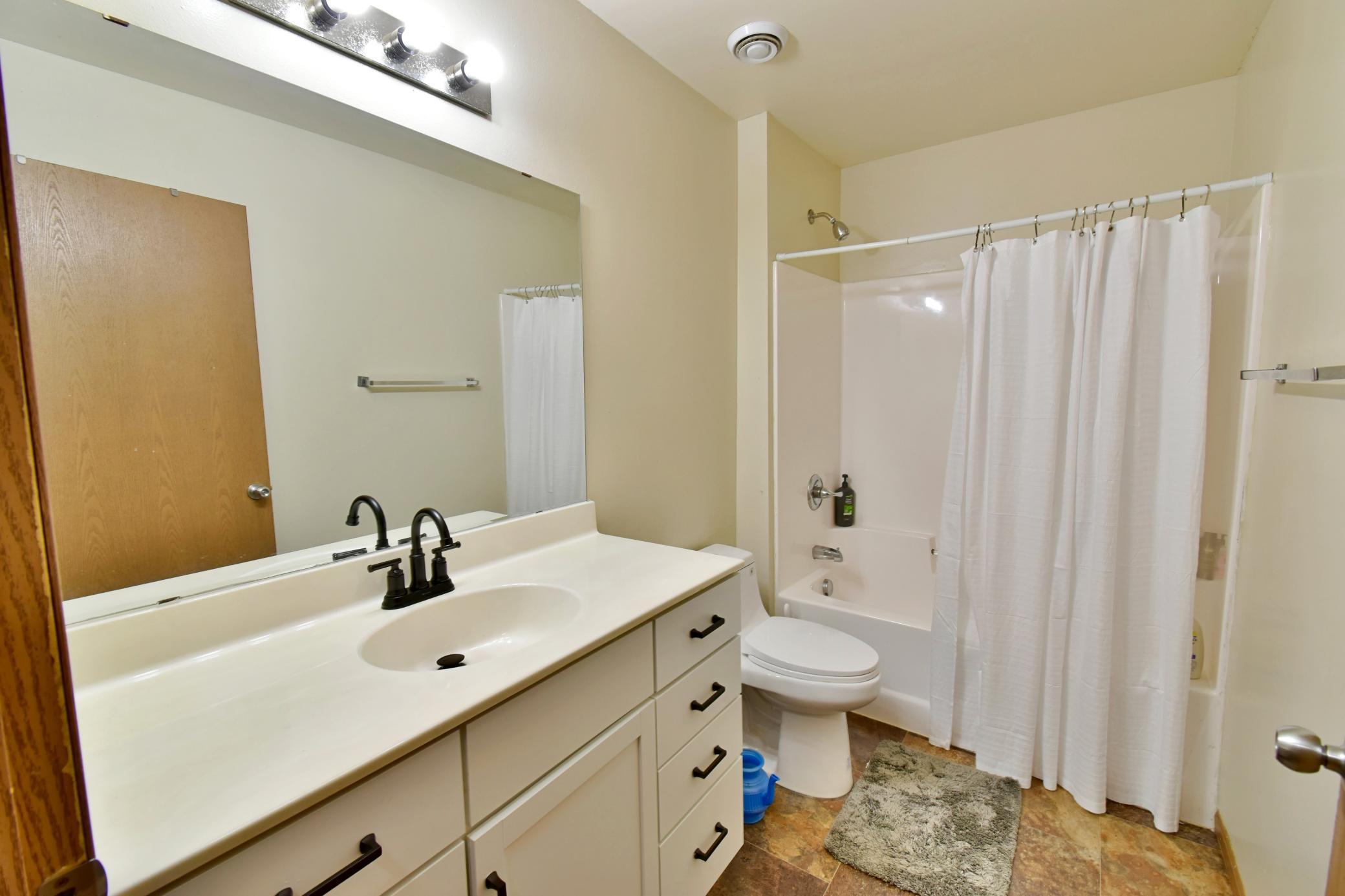 Romaine - bathrooms - 1.jpeg