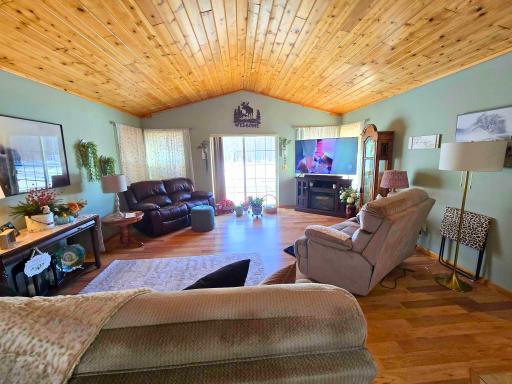 2337 Webb Forest Court NW, Hackensack, MN 56452