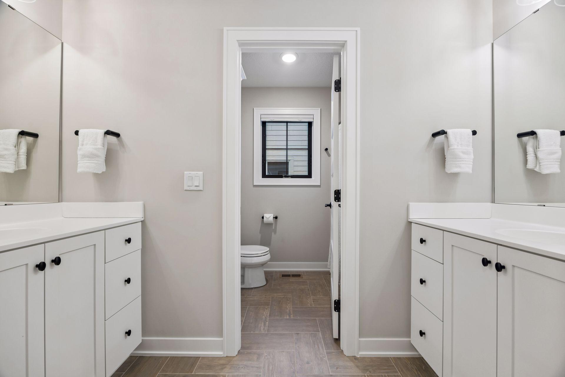 2nd Floor Full Bath