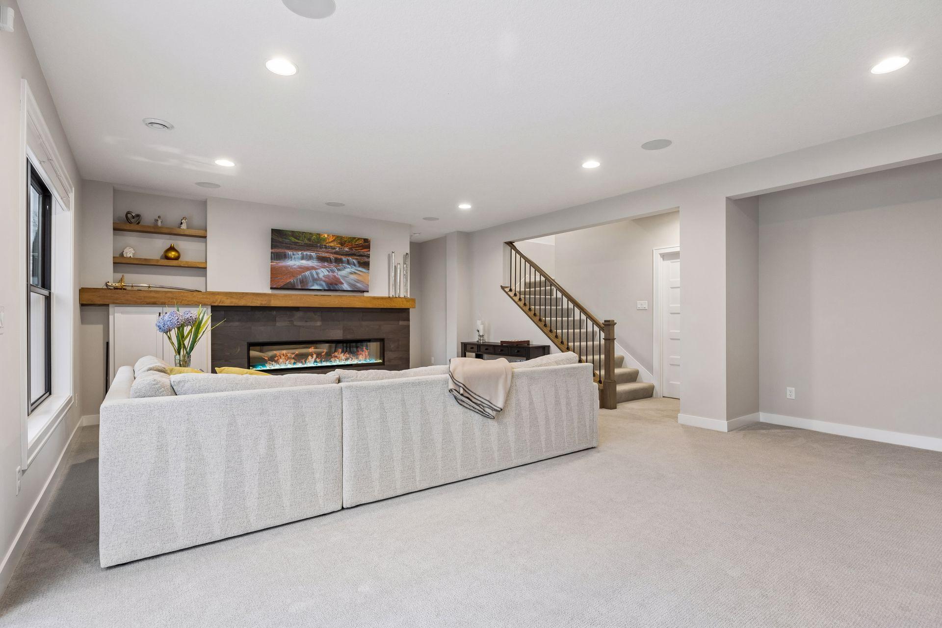 LL family room 9 ft ceilings