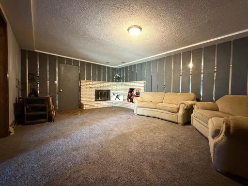 613 Pennsylvania Avenue, Adrian, MN 56110