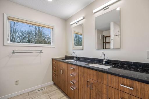 14122 Prairie Road NW, Andover, MN 55304
