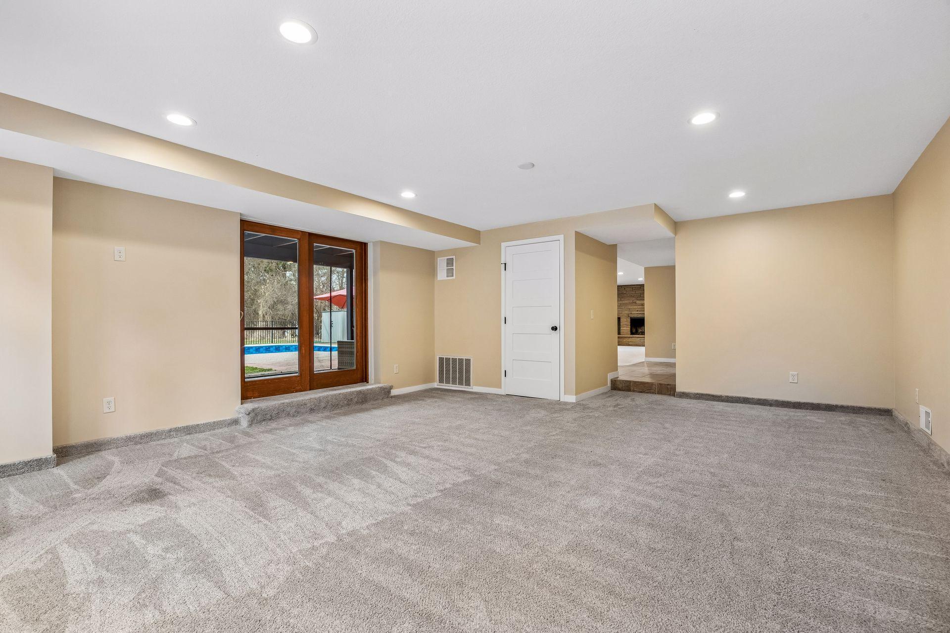 Bonus Room - View into Screen Porch