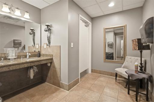2171 4th Street, Saint Paul, MN 55110