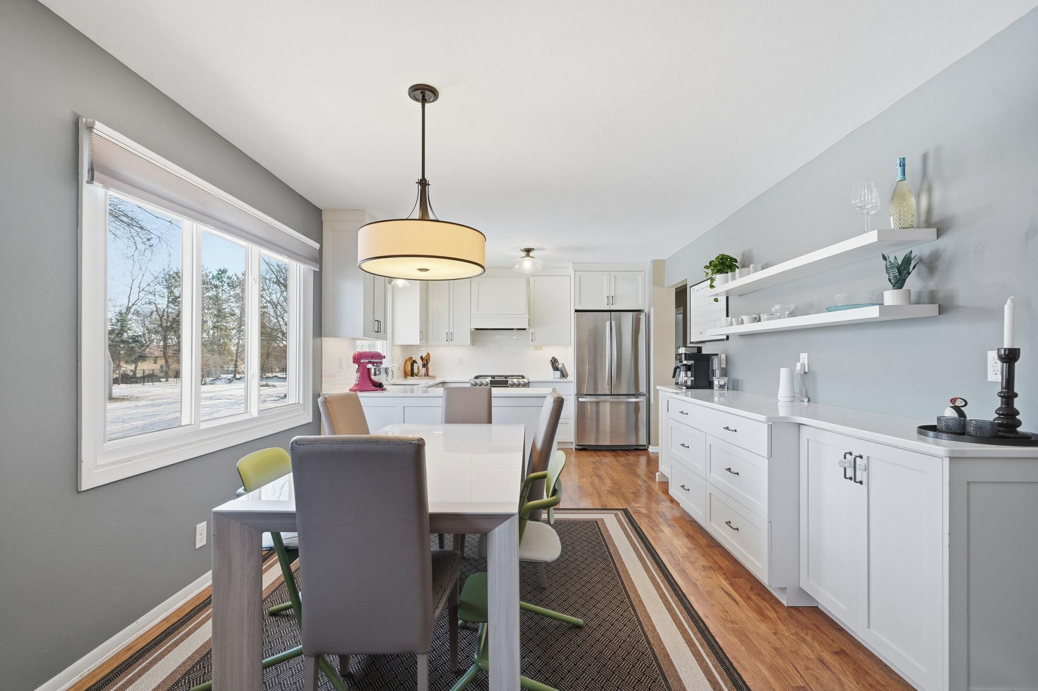 20-web-or-mls-8671 Red Oak Dr-20.jpg