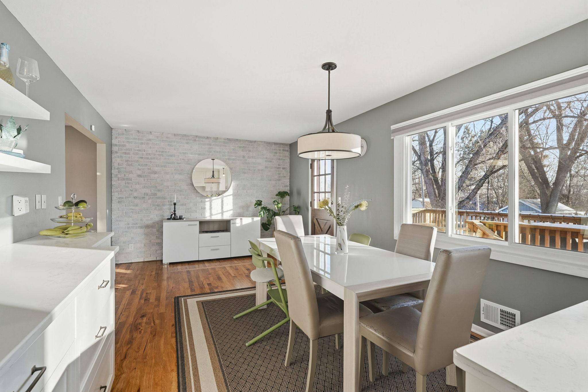 19-web-or-mls-8671 Red Oak Dr-19.jpg