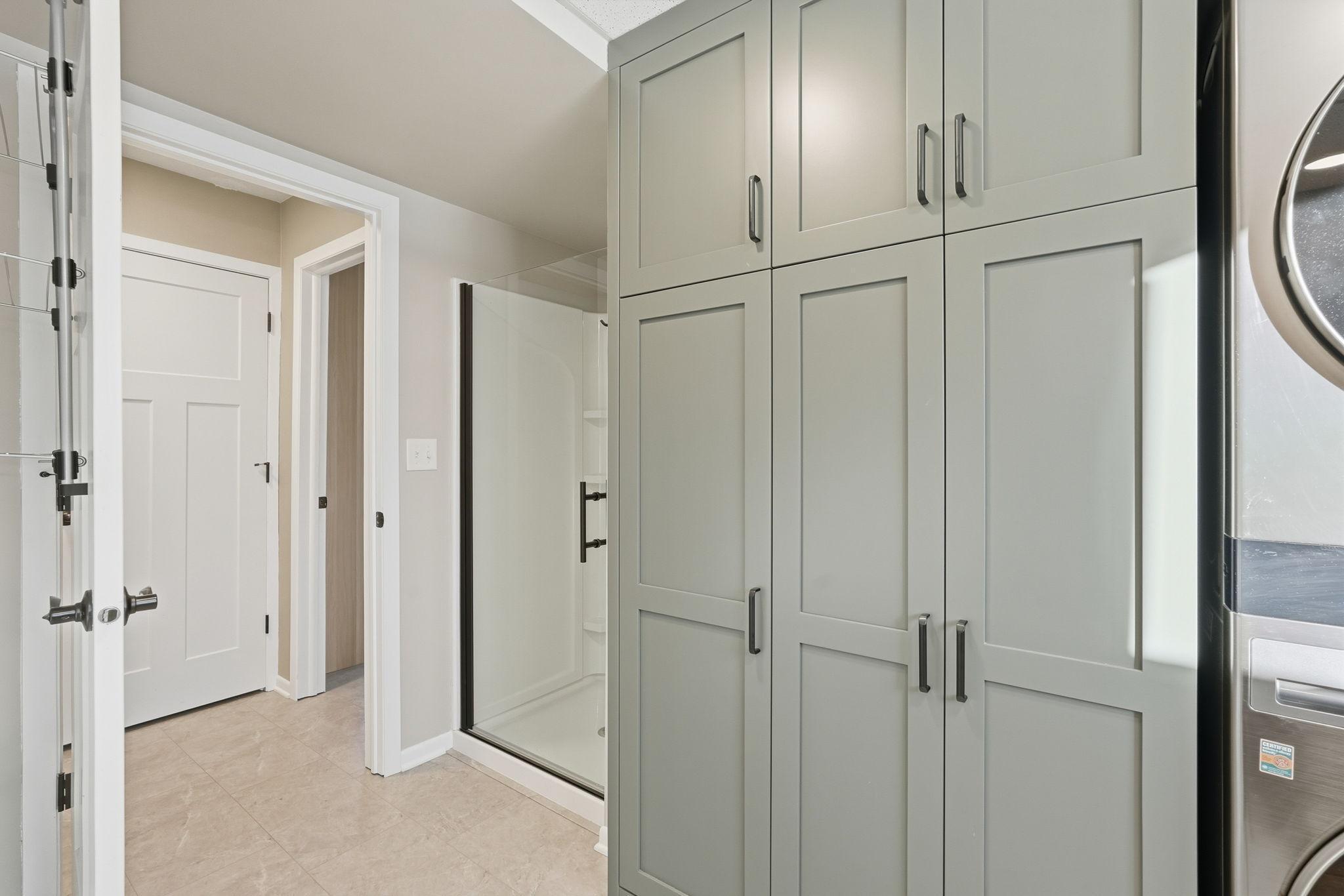 45-web-or-mls-8671 Red Oak Dr-45.jpg