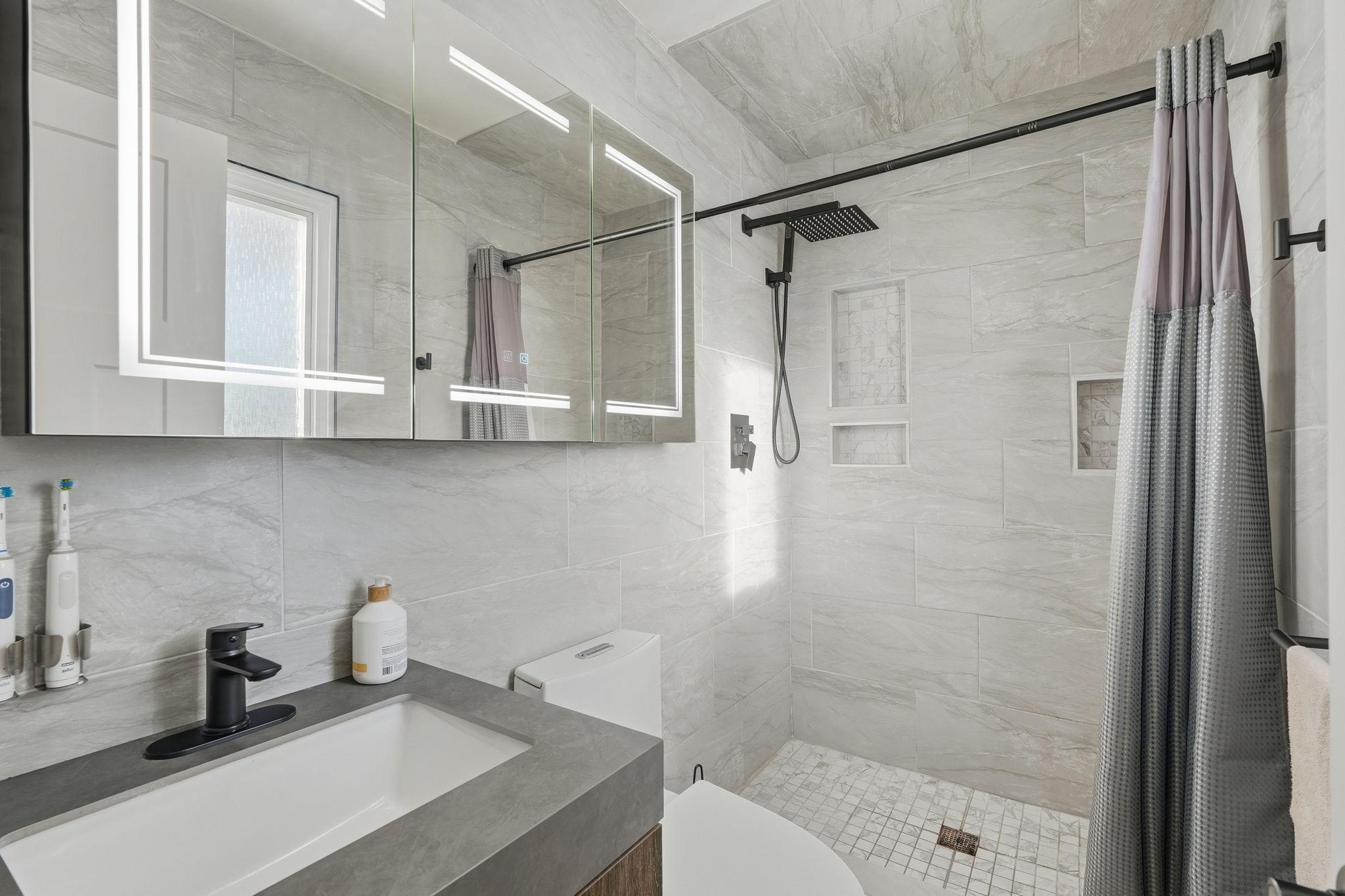 34-web-or-mls-8671 Red Oak Dr-34.jpg