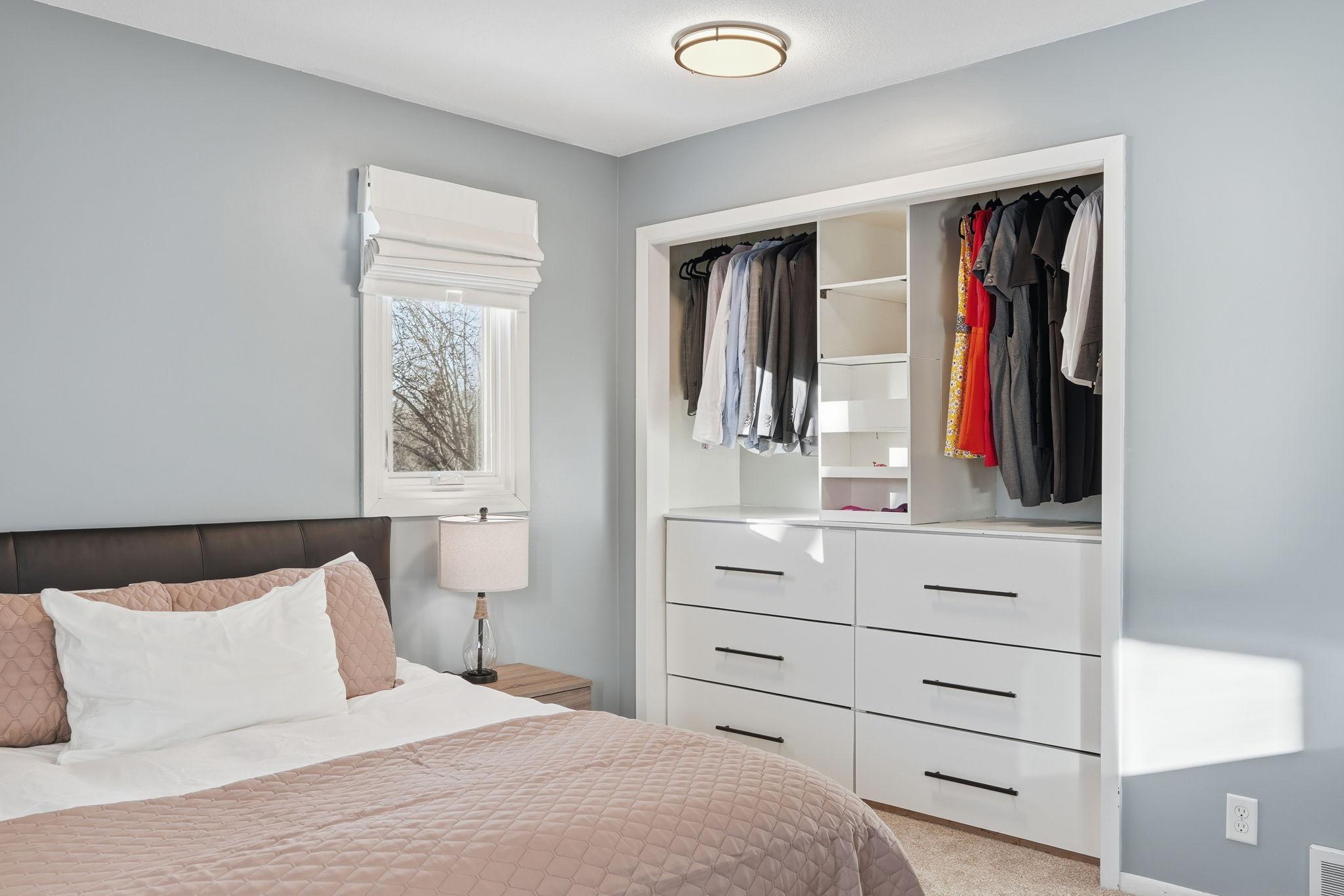 33-web-or-mls-8671 Red Oak Dr-33.jpg