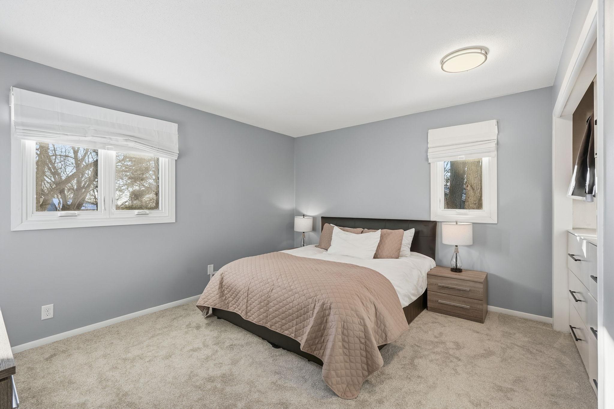 31-web-or-mls-8671 Red Oak Dr-31.jpg