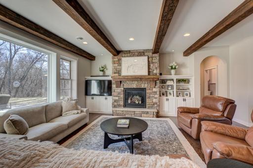 877 Yellowstone Trail, Hudson, WI 54016