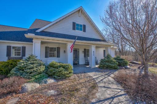 877 Yellowstone Trail, Hudson, WI 54016
