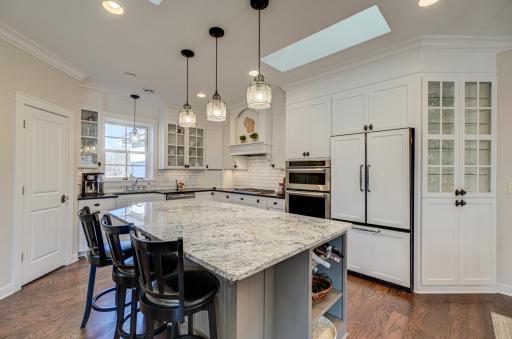 877 Yellowstone Trail, Hudson, WI 54016