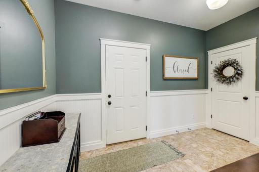 877 Yellowstone Trail, Hudson, WI 54016