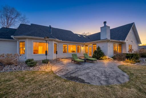 877 Yellowstone Trail, Hudson, WI 54016