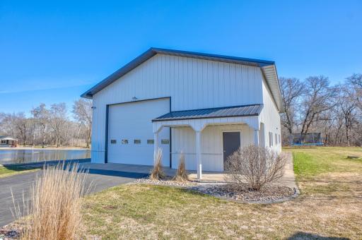 877 Yellowstone Trail, Hudson, WI 54016