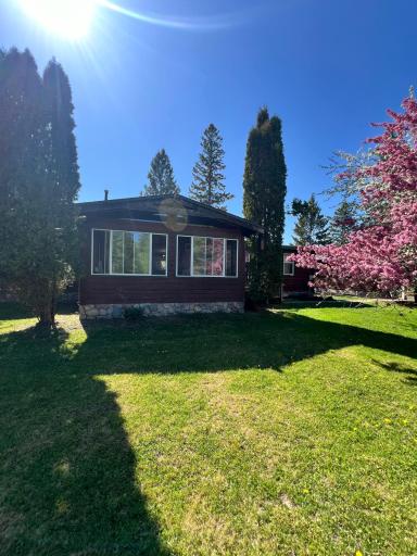 2700 Glenwood Drive, Grand Rapids, MN 55744