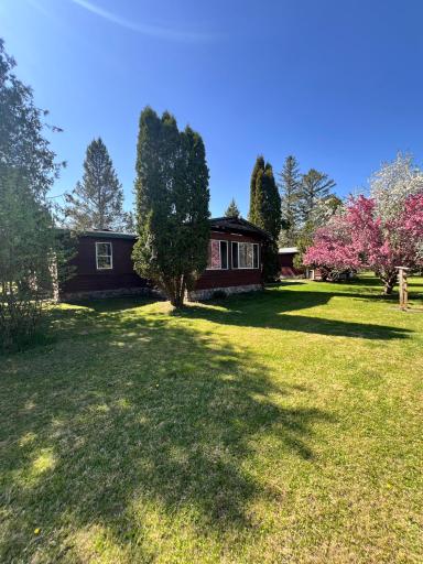 2700 Glenwood Drive, Grand Rapids, MN 55744