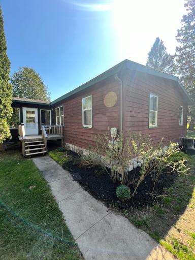 2700 Glenwood Drive, Grand Rapids, MN 55744
