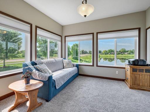 6024 158th Street W, Apple Valley, MN 55124
