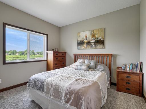 6024 158th Street W, Apple Valley, MN 55124
