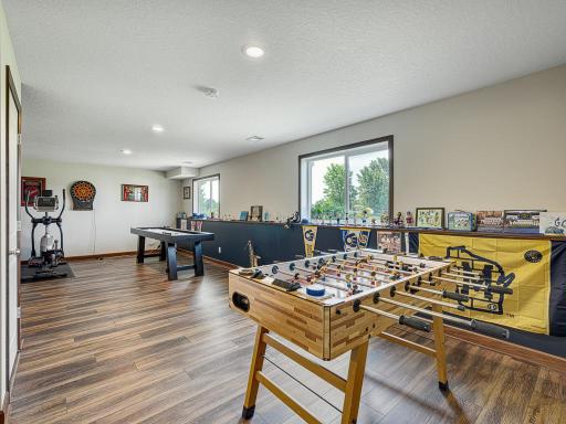 6024 158th Street W, Apple Valley, MN 55124