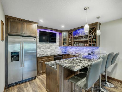 6024 158th Street W, Apple Valley, MN 55124
