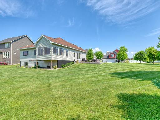 6024 158th Street W, Apple Valley, MN 55124