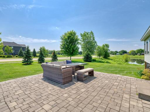 6024 158th Street W, Apple Valley, MN 55124