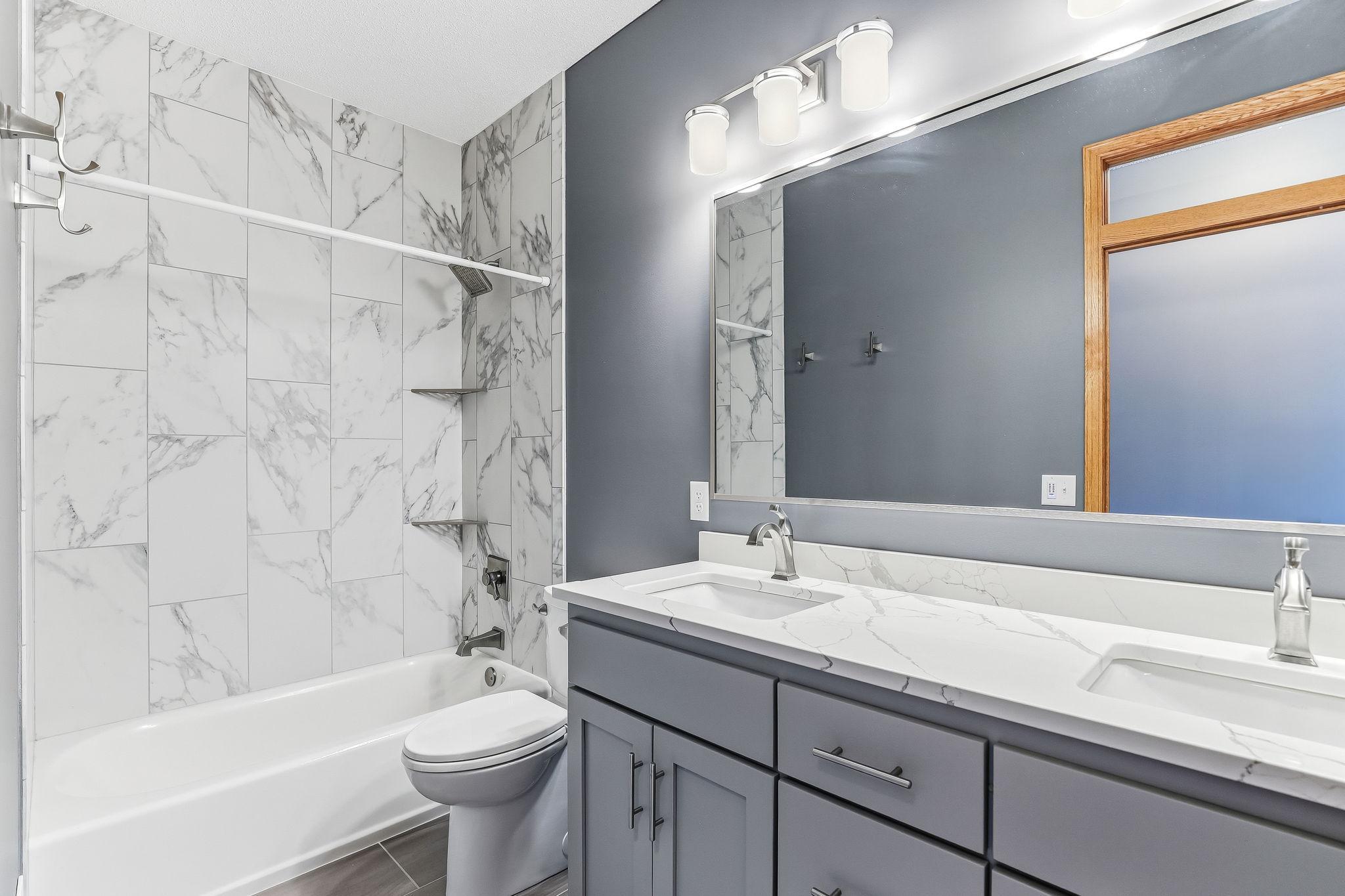 41-web-or-mls-9289-Icosa-St-41.jpg