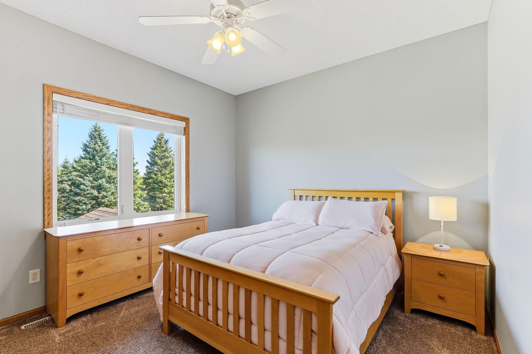 37-web-or-mls-9289-Icosa-St-37.jpg