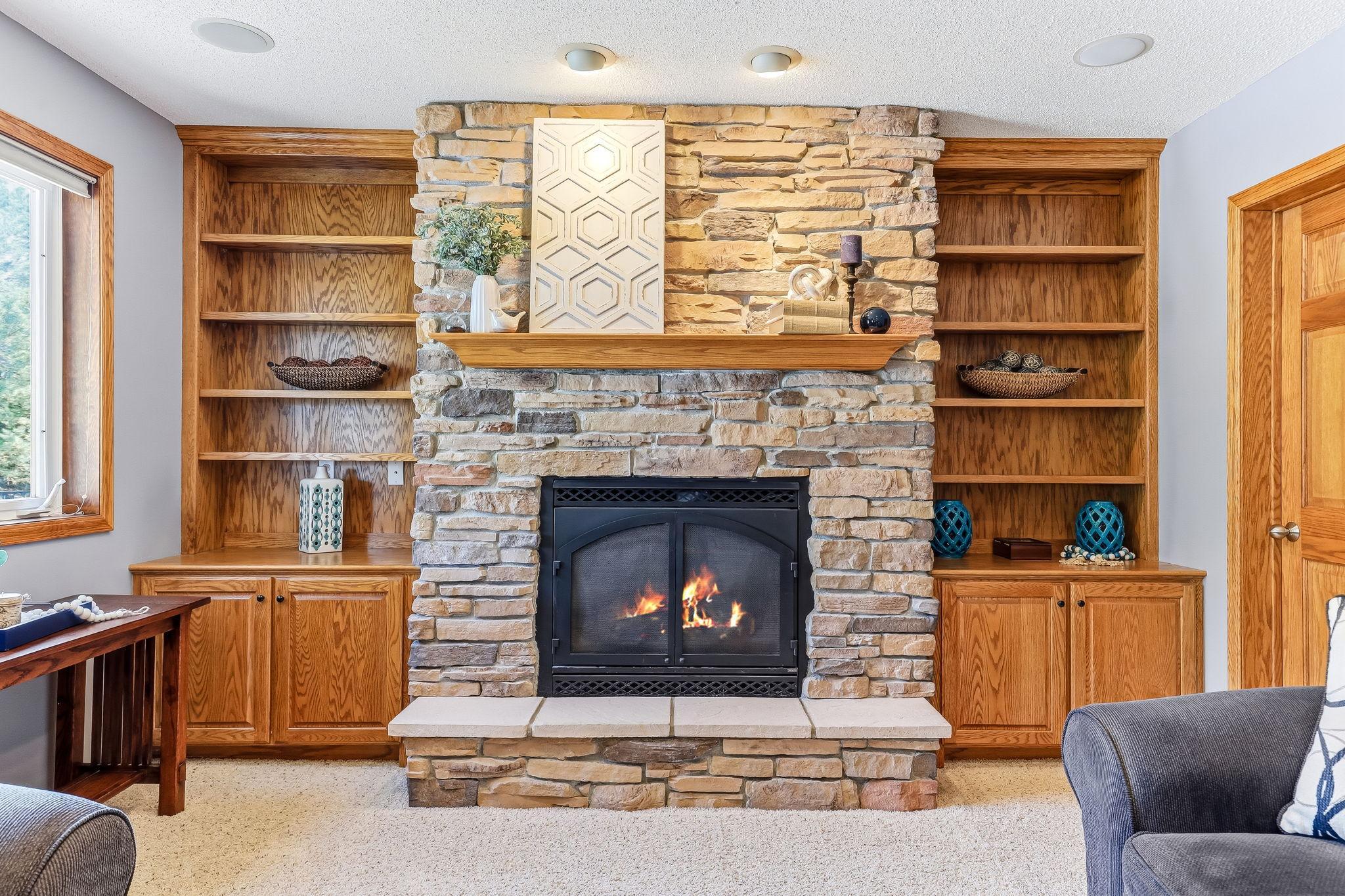 48-web-or-mls-9289-Icosa-St-48.jpg