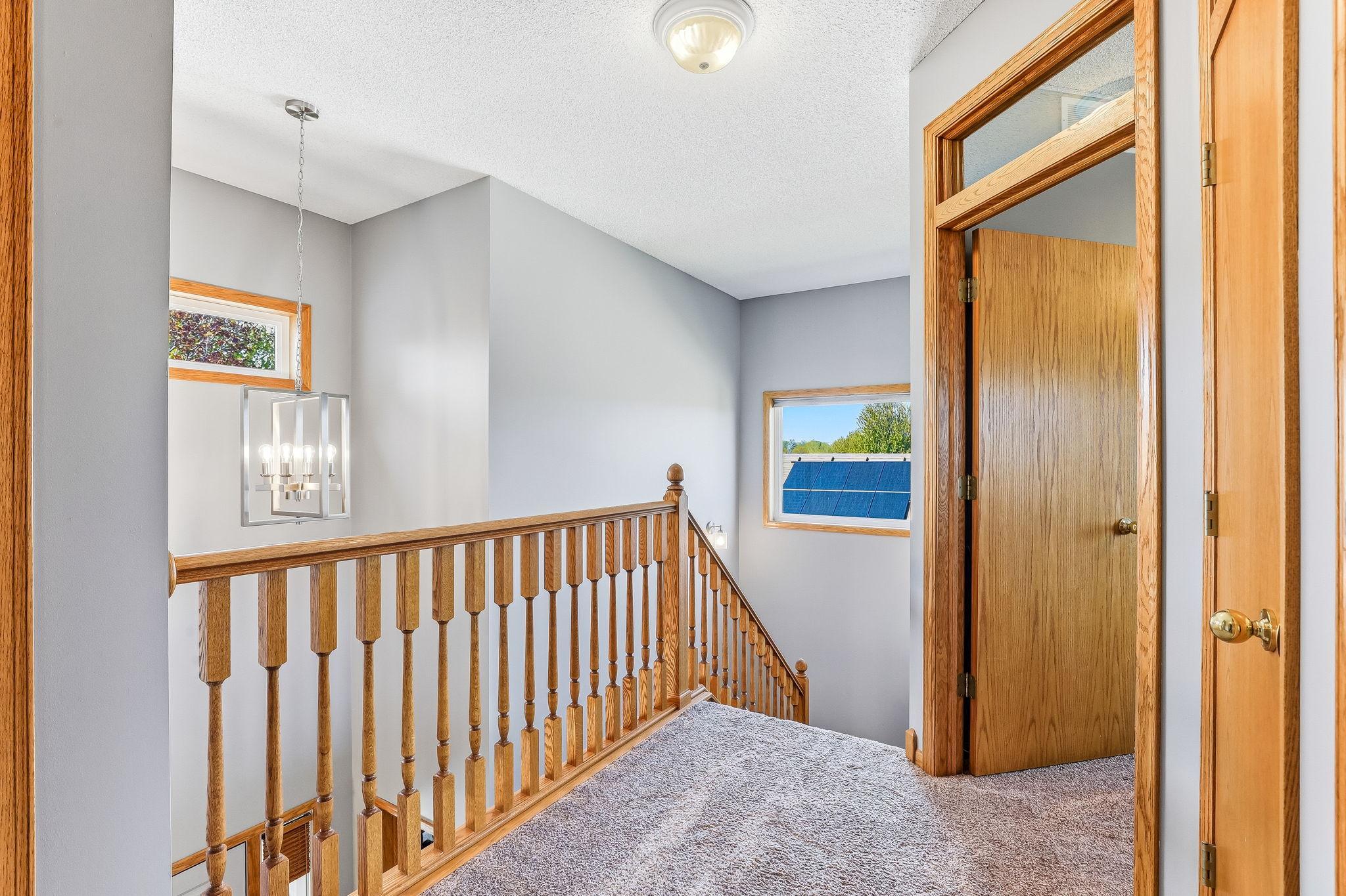 29-web-or-mls-9289-Icosa-St-29.jpg