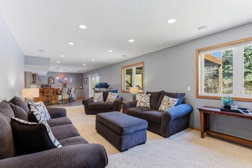 9289 Icosa Street, Lakeville, MN 55044