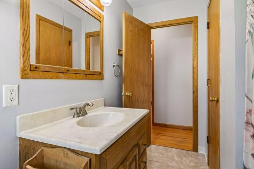 There is also a handy linen closet in here for extra storage.