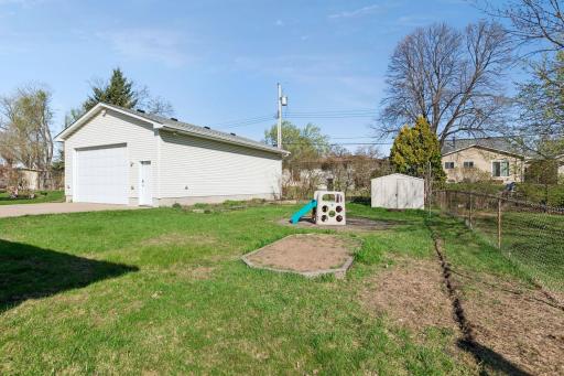 143 Horizon Circle NE, Minneapolis, MN 55421