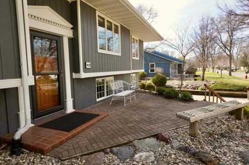 909 16th Street SW, Willmar, MN 56201