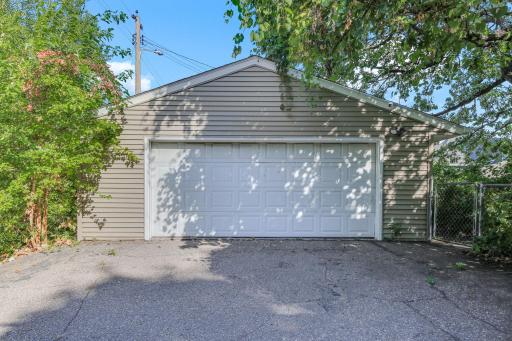 389 Fairview Avenue N, Saint Paul, MN 55104