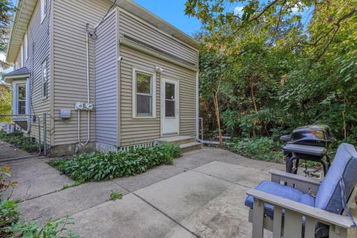 389 Fairview Avenue N, Saint Paul, MN 55104