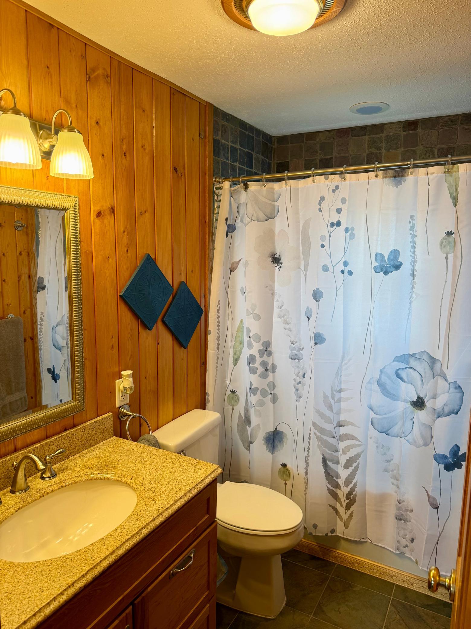 Main floor full bath.