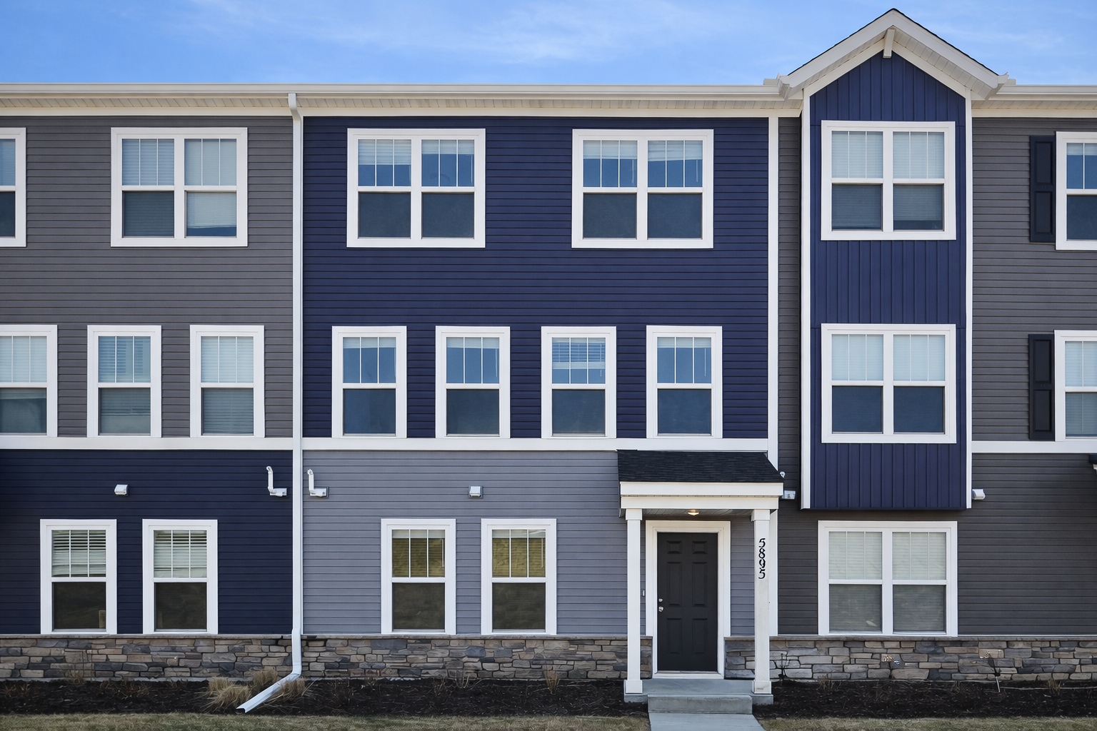 01 Exterior Front.png