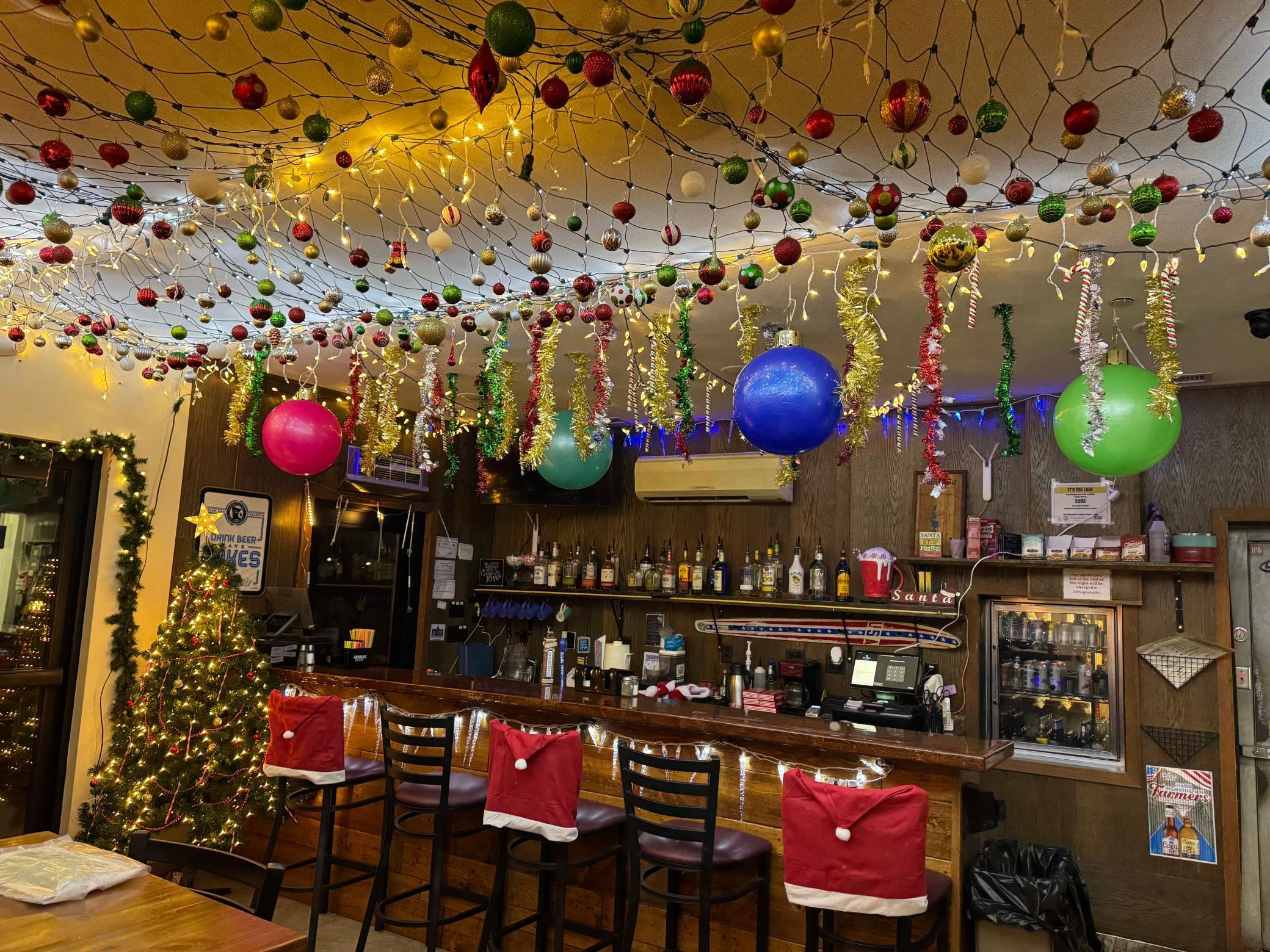 Mainfloor Jingle Bar