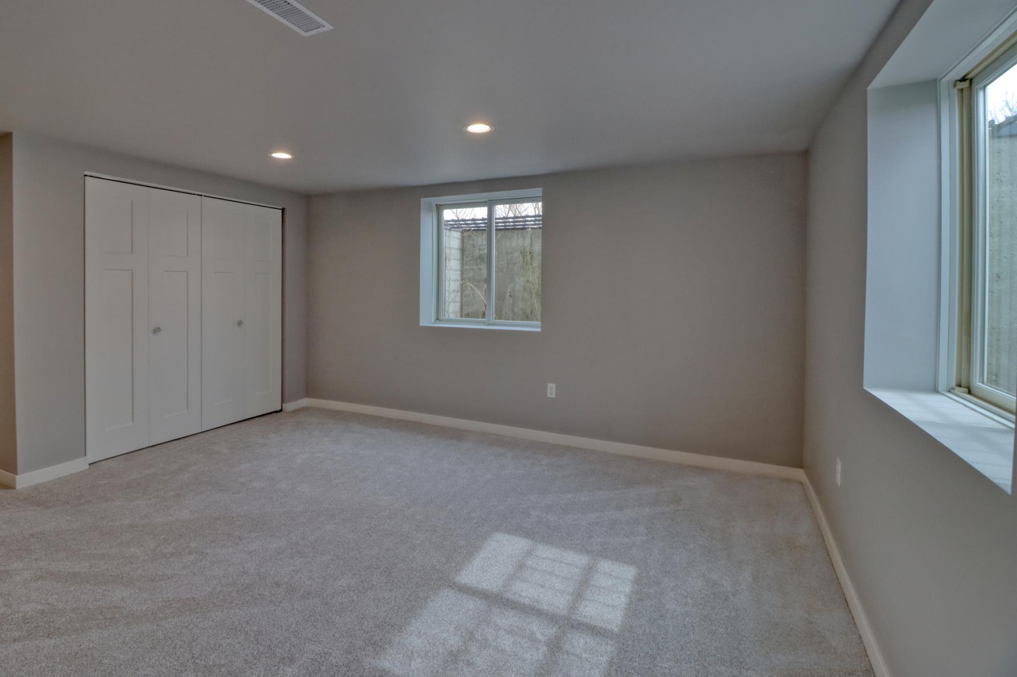 Basement Bedroom3_1.jpg