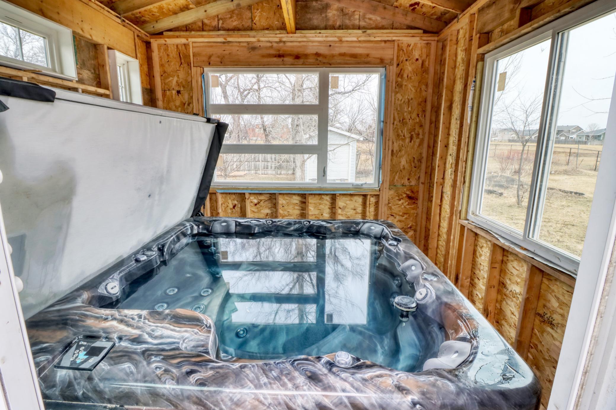 Backyard_hottub room1_1.jpg