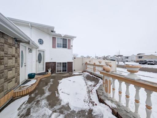 238 PINEWOOD Boulevard, West Fargo, ND 58078