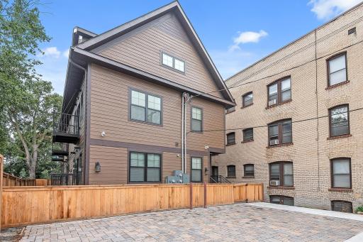 2413 1st Avenue S, Minneapolis, MN 55404