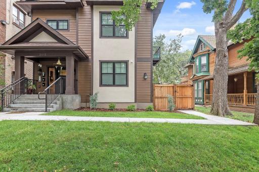 2413 1st Avenue S, Minneapolis, MN 55404
