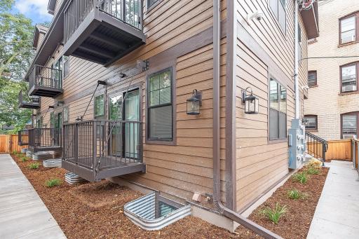 2413 1st Avenue S, Minneapolis, MN 55404