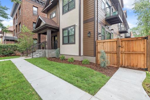 2413 1st Avenue S, Minneapolis, MN 55404