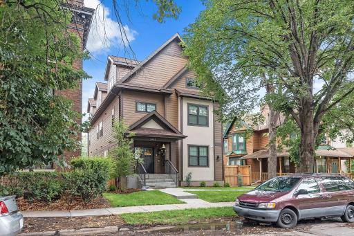2413 1st Avenue S, Minneapolis, MN 55404